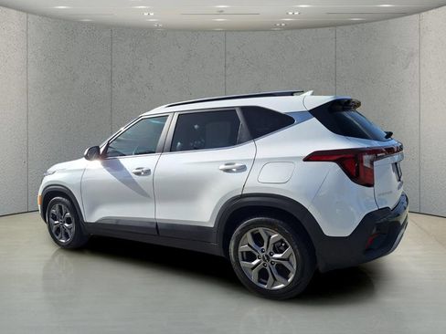 Used 2024 Kia Seltos S FWD image 7