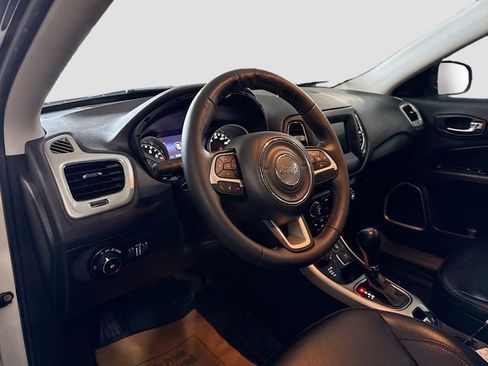 Used 2019 Jeep Compass Latitude w/ Popular Equipment Group image 10