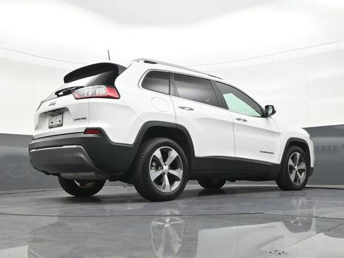 Used 2019 Jeep Cherokee Limited w/ Luxury Group FWD image 27