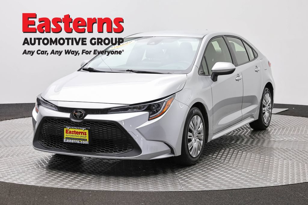 Used 2022 Toyota Corolla LE FWD image 1