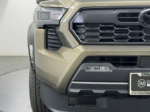New 2026 Toyota Tacoma TRD Off-Road AWD/4WD image 8
