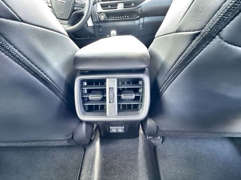 New 2026 Lexus UX 300h FWD image 18