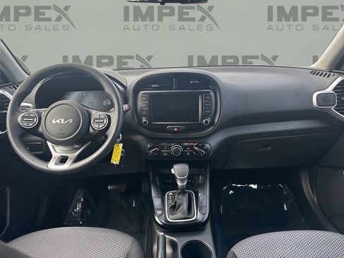 Used 2024 Kia Soul LX w/ Option Group 015 image 11