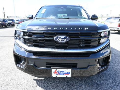 New 2027 Ford Expedition Platinum w/ Driver's Package RWD image 10