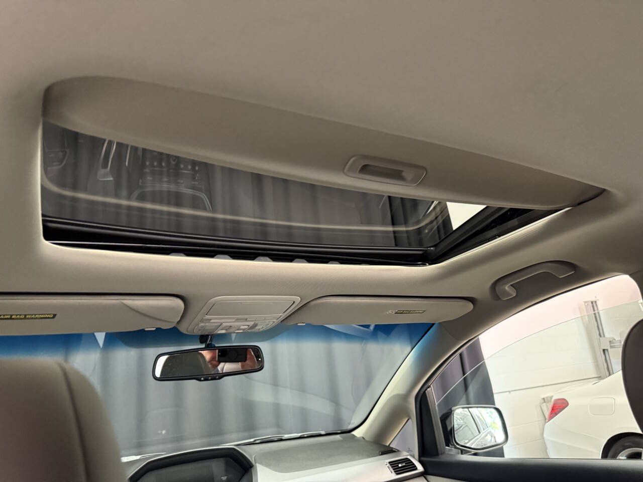Used 2012 Honda Odyssey EX-L image 23