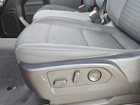 Used 2022 Chevrolet Silverado 1500 Custom image 23