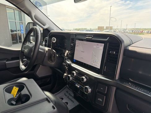 Used 2025 Ford F350 Lariat w/ Chrome Package AWD/4WD image 32