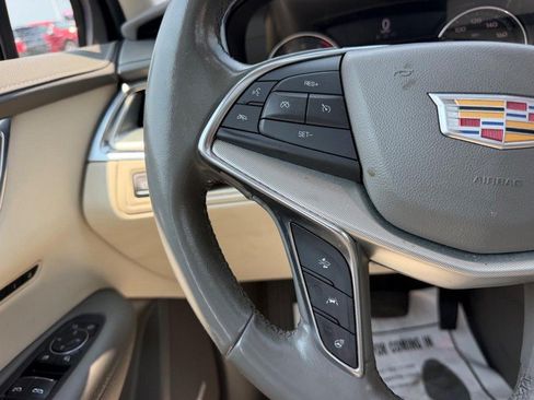 Used 2021 Cadillac XT5 Premium Luxury FWD image 14