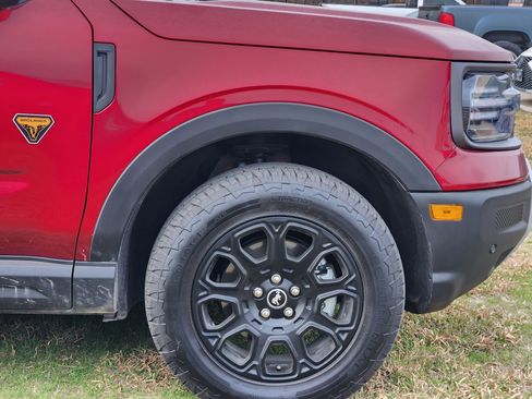 Certified 2025 Ford Bronco Sport Badlands image 8