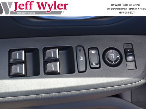 New 2025 Honda Pilot Touring image 12
