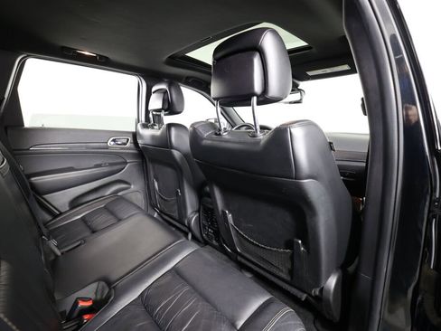 Used 2015 Jeep Grand Cherokee Limited image 19