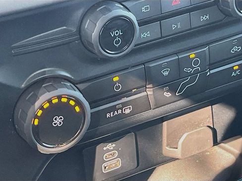 Used 2025 Ford F150 XL w/ Equipment Group 103A High AWD/4WD image 15