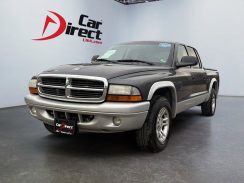 Used 2004 Dodge Dakota SLT w/ Deluxe Convenience Group image 1