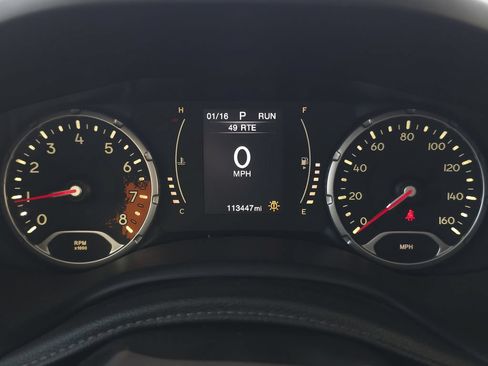 Used 2016 Jeep Renegade Latitude FWD image 21