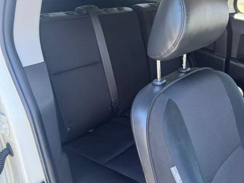 Used 2008 Toyota FJ Cruiser 4WD image 33