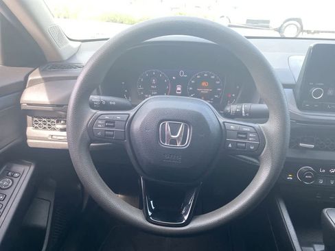 Used 2023 Honda Accord EX image 14
