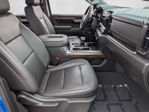 Used 2022 Chevrolet Silverado 1500 LT Trail Boss w/ Convenience Package II image 22