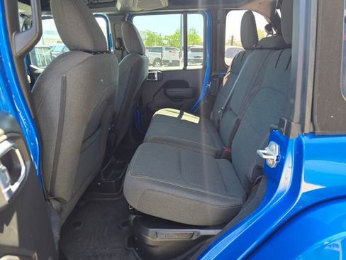 Used 2024 Jeep Wrangler Unlimited w/ Convenience Group AWD/4WD image 29