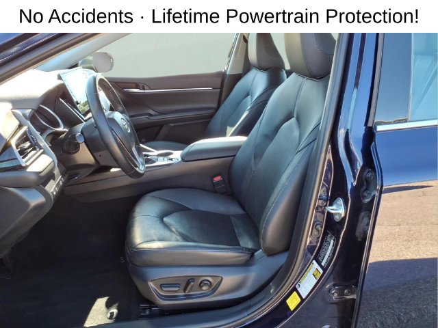 Used 2022 Toyota Camry XLE FWD image 12