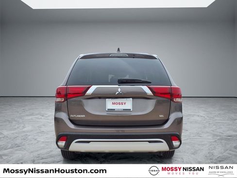 Used 2020 Mitsubishi Outlander SEL image 6