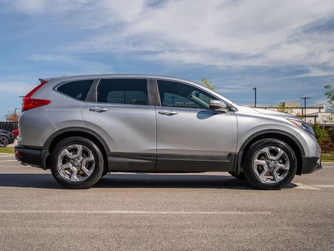Used 2018 Honda CR-V EX image 9