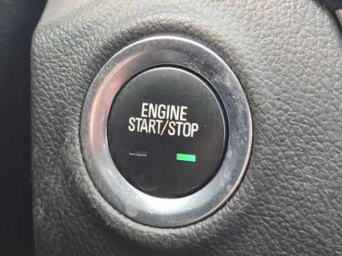 Used 2019 Buick Envision Essence image 33