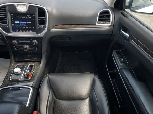 Certified 2022 Chrysler 300 Touring L w/ Comfort Group RWD image 18