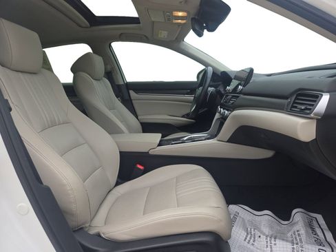 Used 2021 Honda Accord Touring image 24