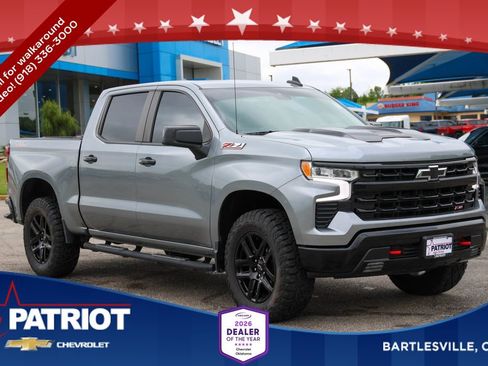 Used 2024 Chevrolet Silverado 1500 LT Trail Boss w/ Convenience Package II AWD/4WD image 1