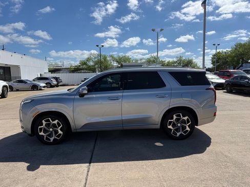 Used 2022 Hyundai Palisade Calligraphy image 5