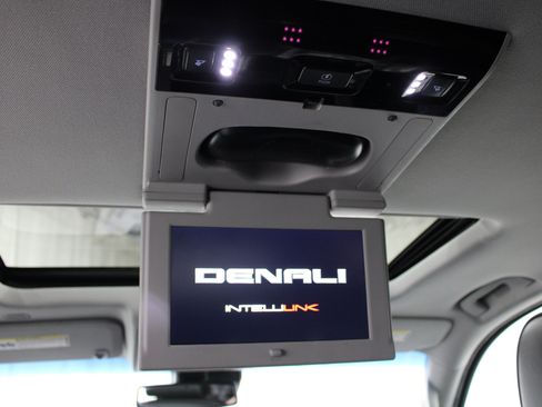 Used 2018 GMC Yukon Denali w/ Open Road Package AWD/4WD image 24