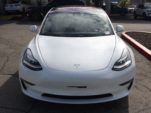 Used 2018 Tesla Model 3 Long Range image 9
