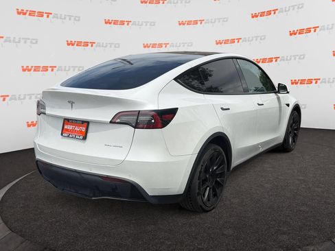 Used 2021 Tesla Model Y Long Range AWD/4WD image 5