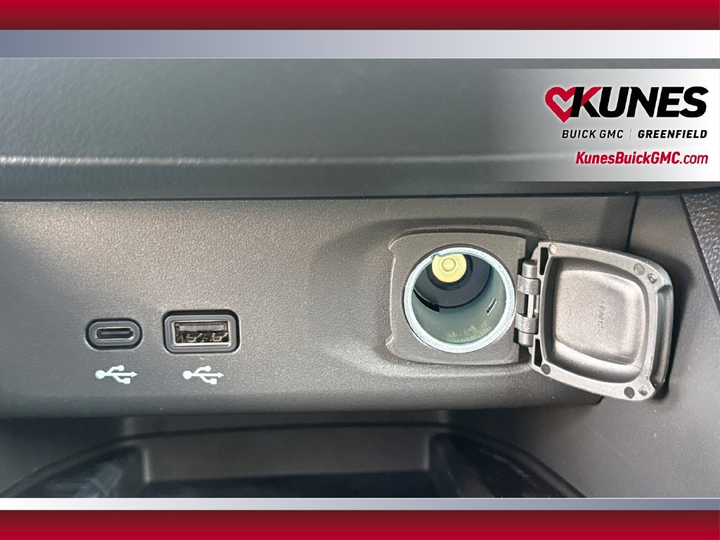 New 2026 Buick Envista Sport Touring w/ Convenience I Package FWD image 32