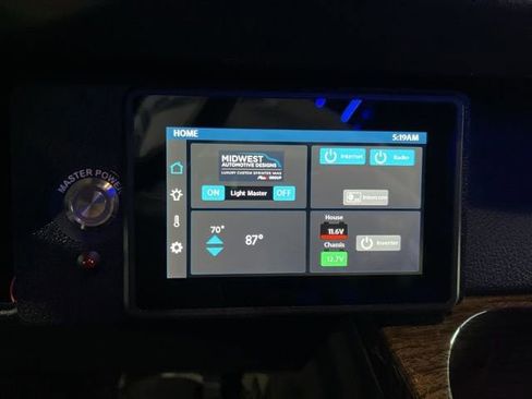 Used 2024 Mercedes-Benz Sprinter 3500 image 18