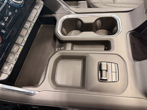 Used 2024 GMC Sierra 3500 Denali w/ Denali Reserve Package image 47