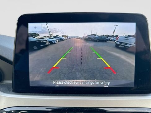 Used 2020 Ford Escape SE FWD image 16