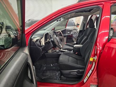Used 2015 Toyota RAV4 XLE image 26