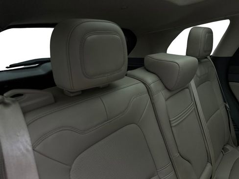 Used 2023 Lincoln Corsair AWD w/ Equipment Group 101A image 39