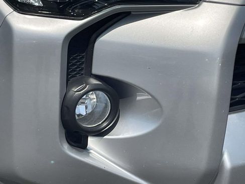 Used 2020 Toyota 4Runner SR5 Premium w/ Moonroof Package AWD/4WD image 3