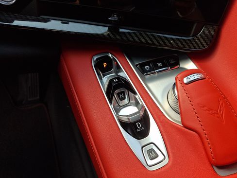 Used 2022 Chevrolet Corvette Stingray Preferred Conv w/ Battery Protection Package RWD image 14