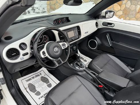 Used 2013 Volkswagen Beetle TDI image 4