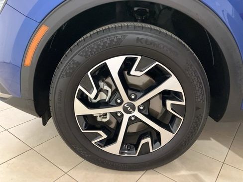 Used 2024 Kia Sportage EX image 30