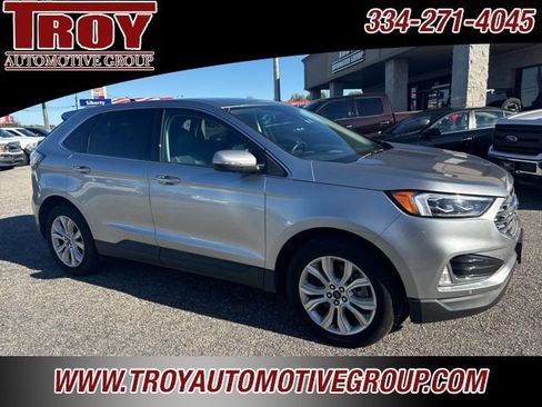 Used 2022 Ford Edge Titanium w/ Equipment Group 301A image 9
