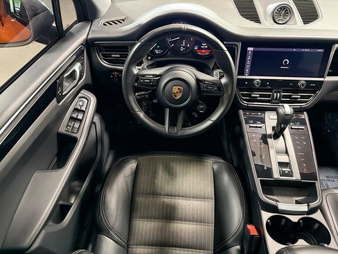 Certified 2023 Porsche Macan Turbo AWD/4WD image 17