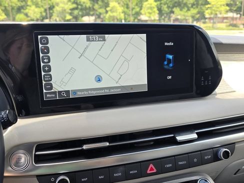Used 2024 Hyundai Palisade Calligraphy FWD image 16