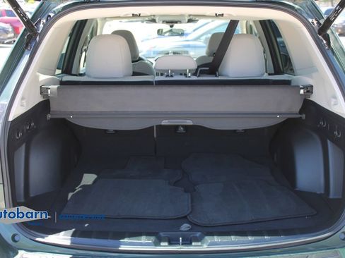 Used 2023 Subaru Forester Premium AWD/4WD image 28