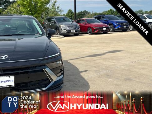 New 2025 Hyundai Sonata Limited image 3