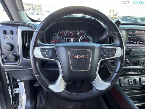 Used 2017 GMC Sierra 2500 SLT w/ Suspension Package, Off-Road AWD/4WD image 18