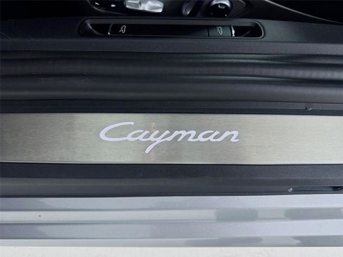 Certified 2024 Porsche 718 Cayman RWD image 9